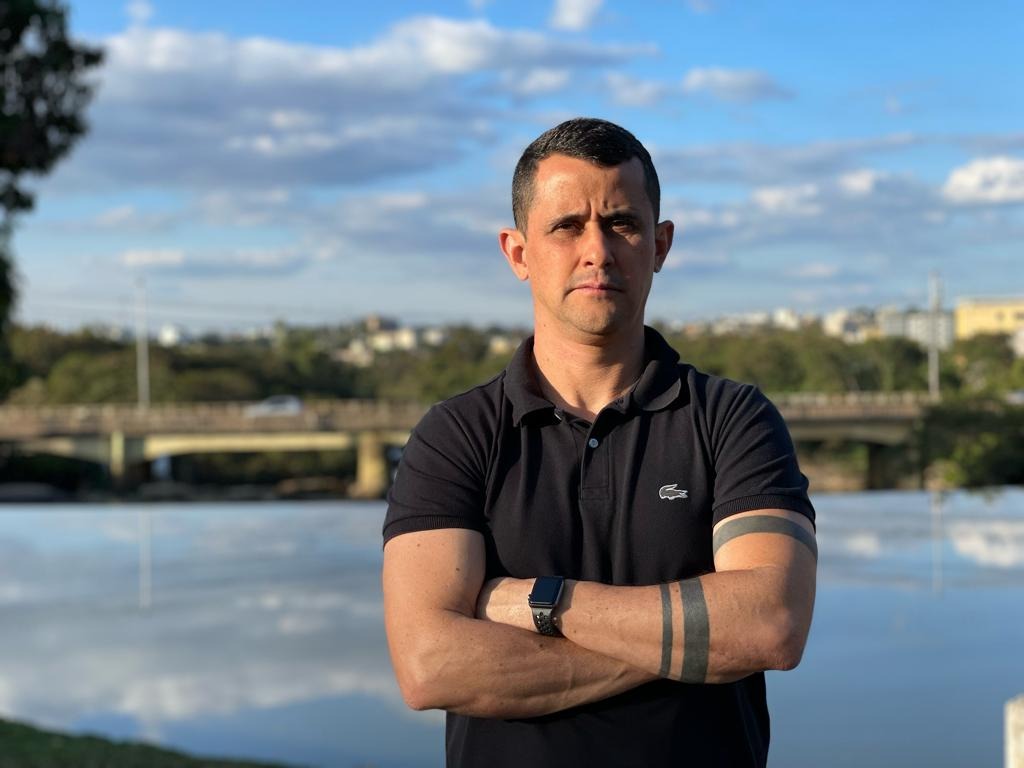 Eduardo Azevedo garante apoio à PM após ataques do prefeito de Itatiaiuçu