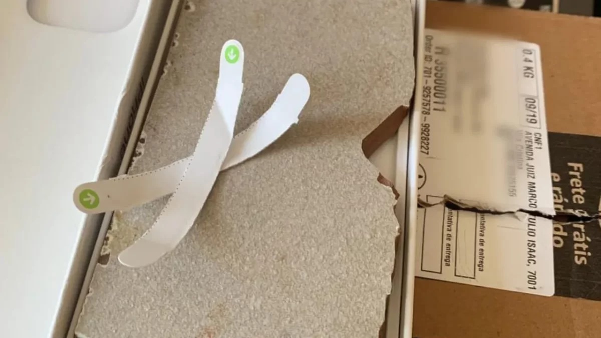 “Fiquei em choque” consumidora compra iPhone e recebe cerâmica no lugar, em Divinópolis