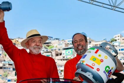 Governo garante gás de graça para 15,5 milhões de famílias