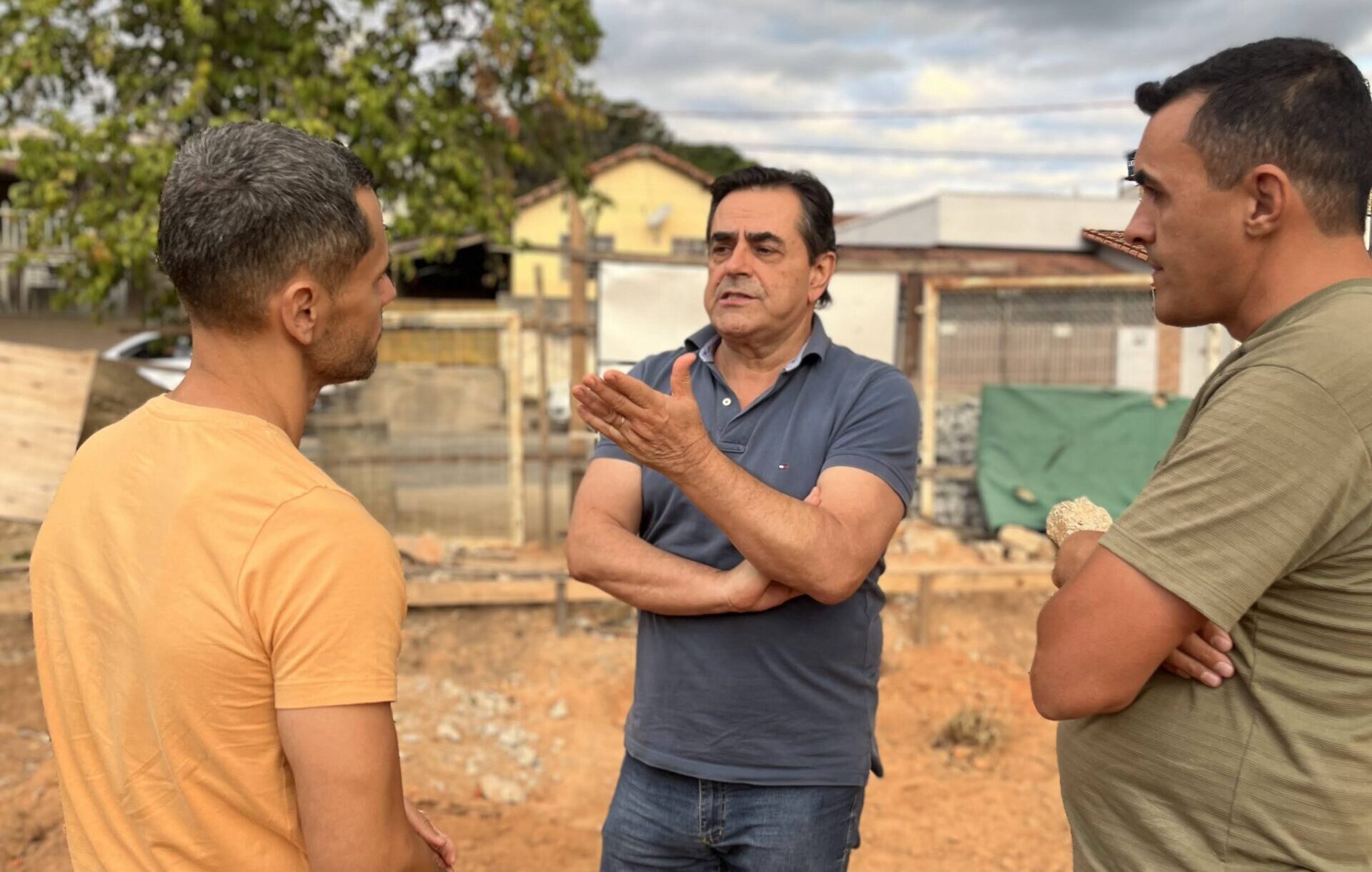 Domingos Sávio destina R$ 1,4 milhão para obras de pavimentação em Divinópolis