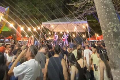 Enquanto alguns reclamam, milhares se divertem Prato da Casa segue levando alegria e cultura às praças com feirinhas