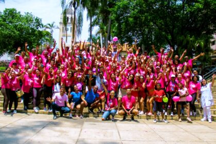 Acom realiza neste sábado, 25, a 15ª Caminhada Pela Vida em prol do Outubro Rosa em Divinópolis