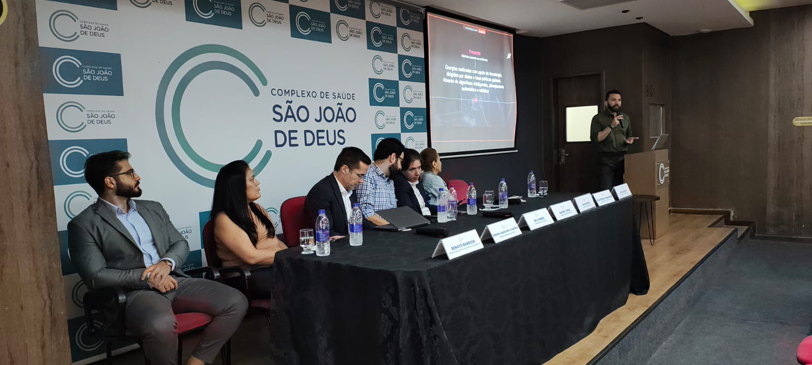 Brainlab promove simpósio sobre suíte robótica em parceria com Complexo de Saúde São João de Deus