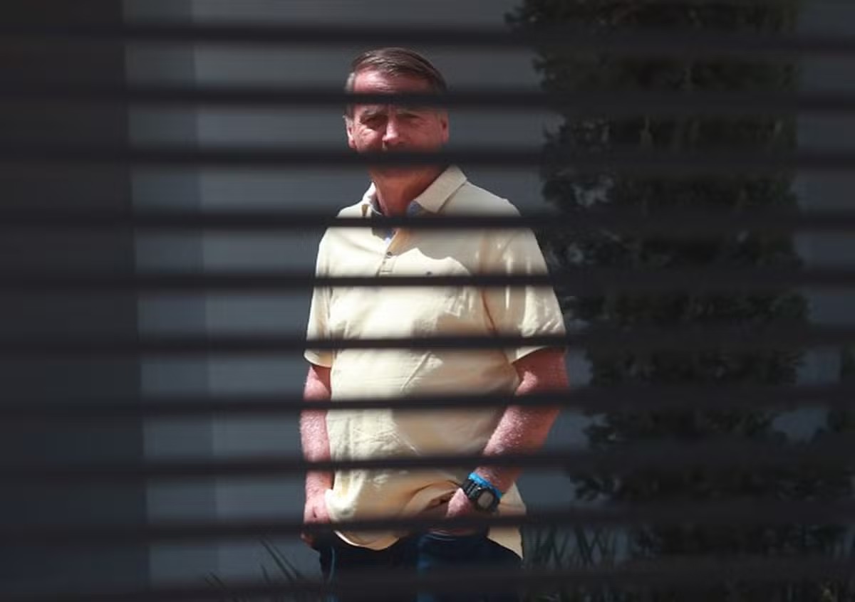 Juíza homologa prisão de Bolsonaro após audiência