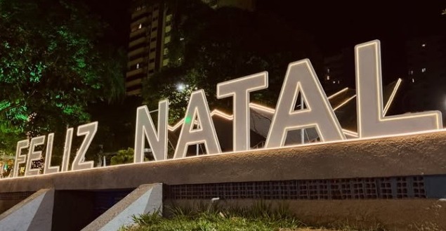 Natal Iluminado emociona Divinópolis com luzes, arte e Trenzinho da Alegria gratuito para famílias