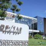 Jair Bolsonaro é internado em Brasília para cirurgia de hérnia inguinal