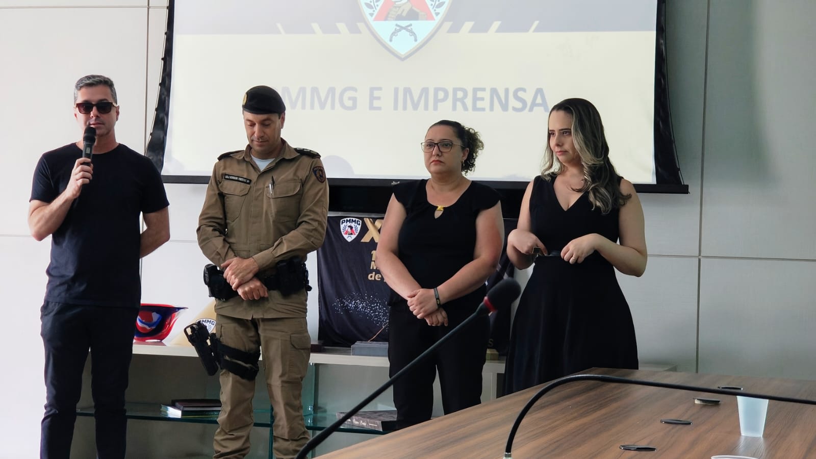 Polícia militar reúne imprensa em Divinópolis e reforça compromisso com transparência na segurança pública