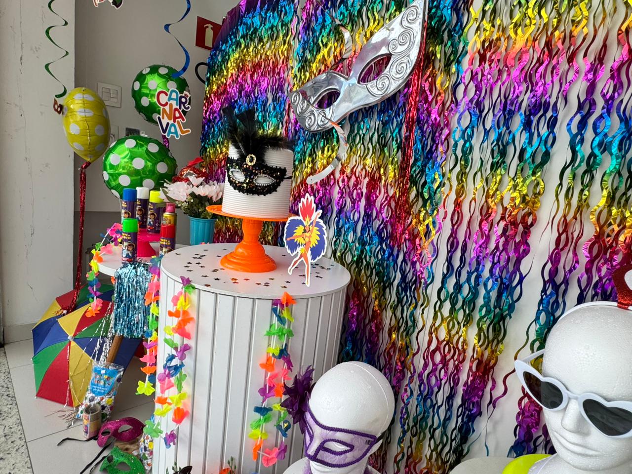 Carnaval 2026 SinComércio esclarece regras para funcionamento do comércio em Divinópolis