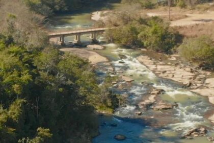 Bombeiros retomam buscas por homem desaparecido após afogamento em Marilândia