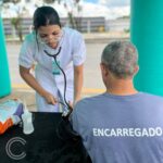 Folia Consciente Complexo de Saúde São João de Deus distribui kits e realiza exames em circuito da Avenida Paraná