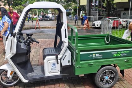 Substituição de carroças Belo Horizonte vira exemplo de modernidade e expõe rejeição de projeto similar em Divinópolis