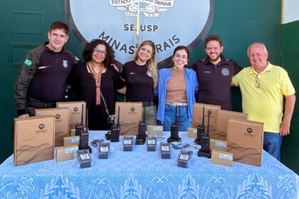 Divinópolis Lohanna destina R$ 54 mil para rádios no Centro Socioeducativo