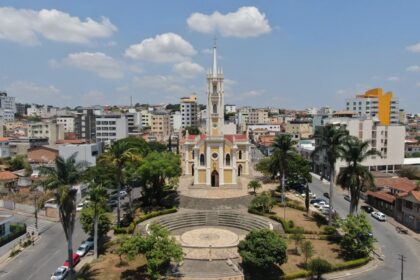 Exclusivo Investigado por estupro de vulnerável morre após se lançar de prédio durante prisão, Carmo do Cajuru