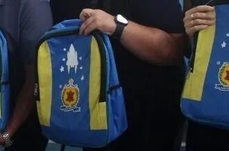 Propaganda ou Prejuízo O momento histórico de Nova Serrana; Vereadora denuncia superfaturamento e má qualidade em kits escolares