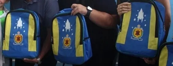 Propaganda ou Prejuízo O momento histórico de Nova Serrana; Vereadora denuncia superfaturamento e má qualidade em kits escolares