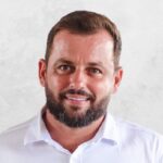 Violência e Perseguição Detalhes da prisão do vereador Eduardo Cezar por agressão a mulher em restaurante