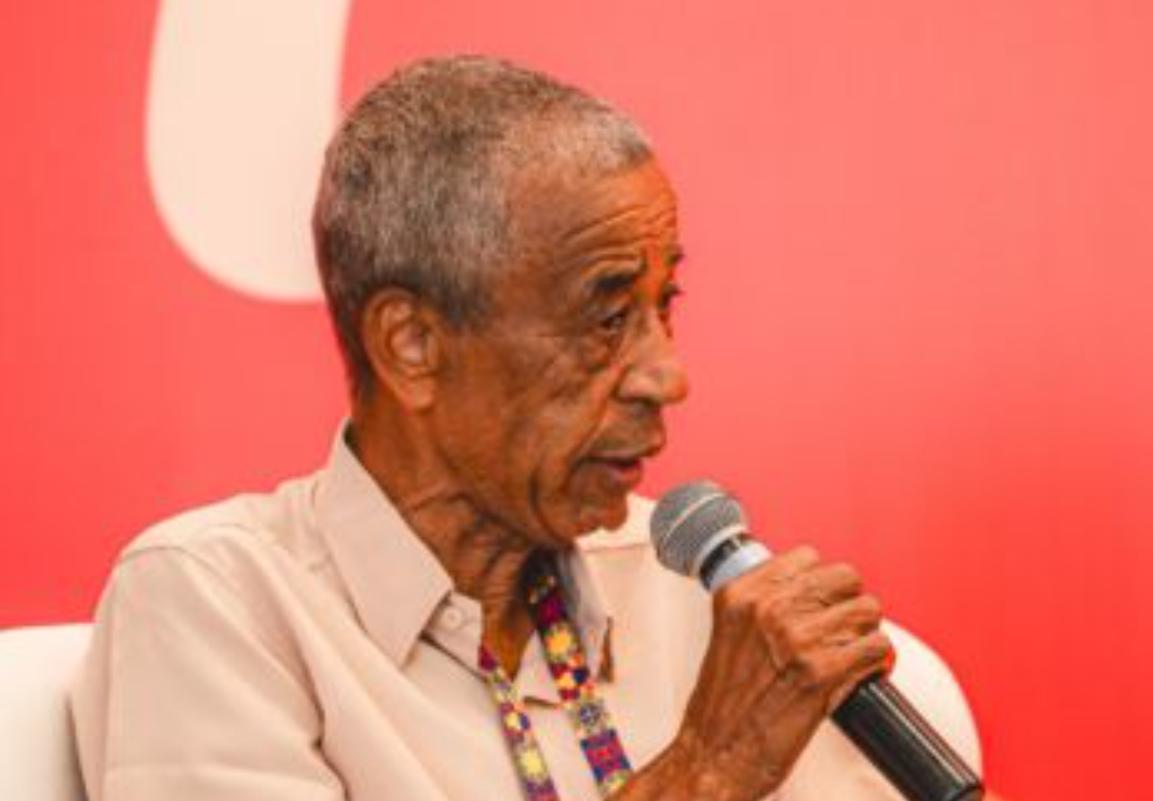 Trajetória do jornalista Roberto Pereira é coroada com a Medalha Candidés, a maior honraria do município de Divinópolis
