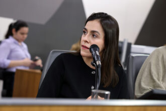Deputada Lohanna França aciona Ministério Público por sumiço de acervo do Palácio das Mangabeiras