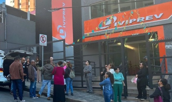 Greve esvaziada: 86% dos médicos trabalham e 14 escolas retomam aulas em Divinópolis