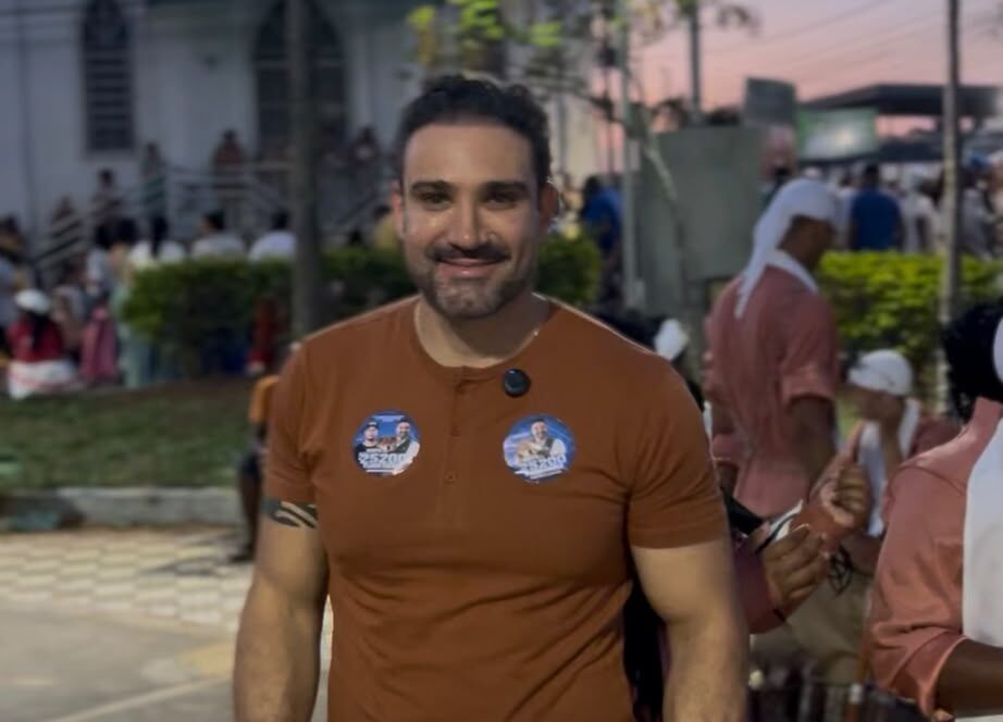 Fé e cultura Candidato a deputado estadual Flávio Marra acompanha celebrações da Irmandade do Alto São Vicente